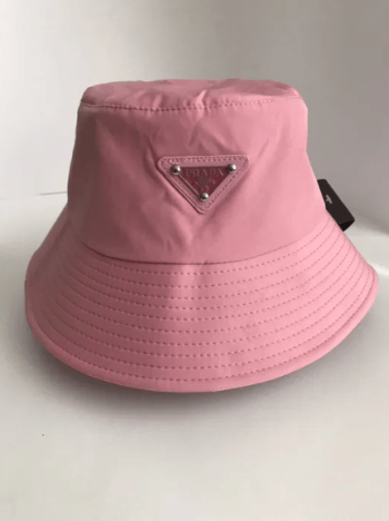 Панама Prada