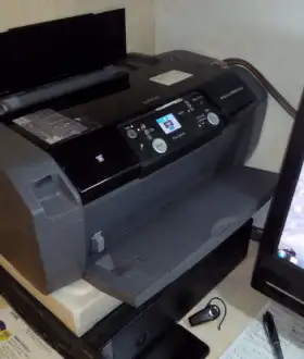 Фотопринтер EPSON Stylus Photo R240, принтер цветной струйный