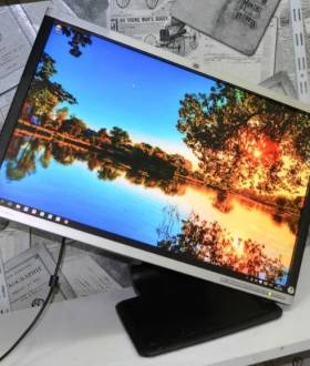 HP LA2405wg: 24